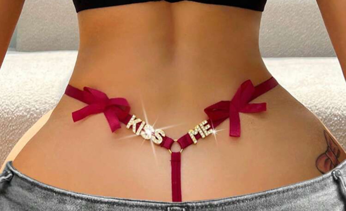 Secret kiss me.